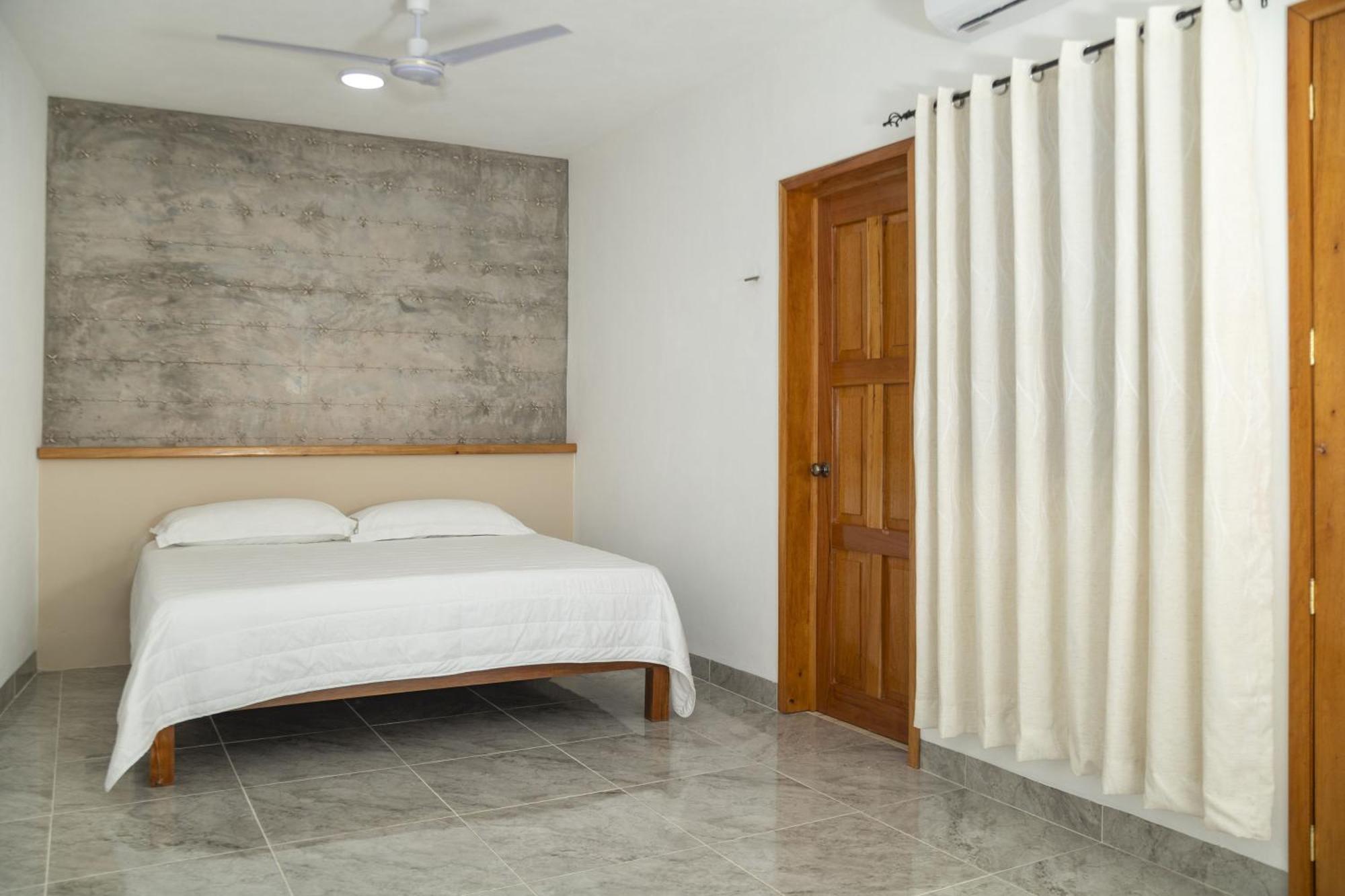 Casa Marco'S Hotel Valladolid  Eksteriør billede