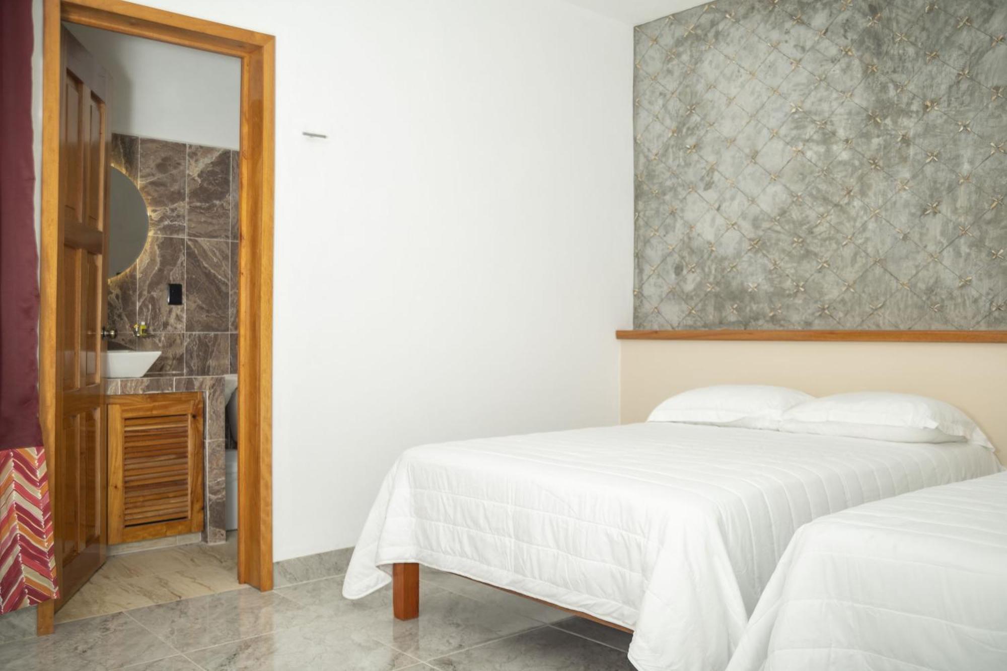 Casa Marco'S Hotel Valladolid  Eksteriør billede